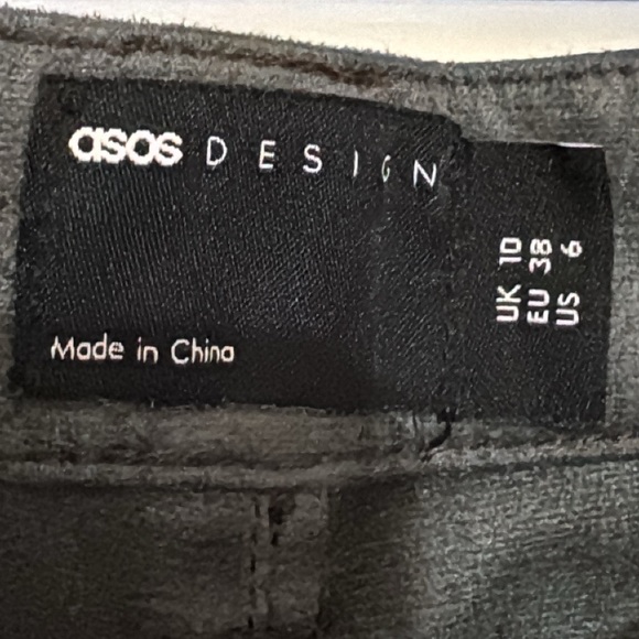 ASOS DESIGN faux leather straight leg pants in brown - Picture 6 of 8